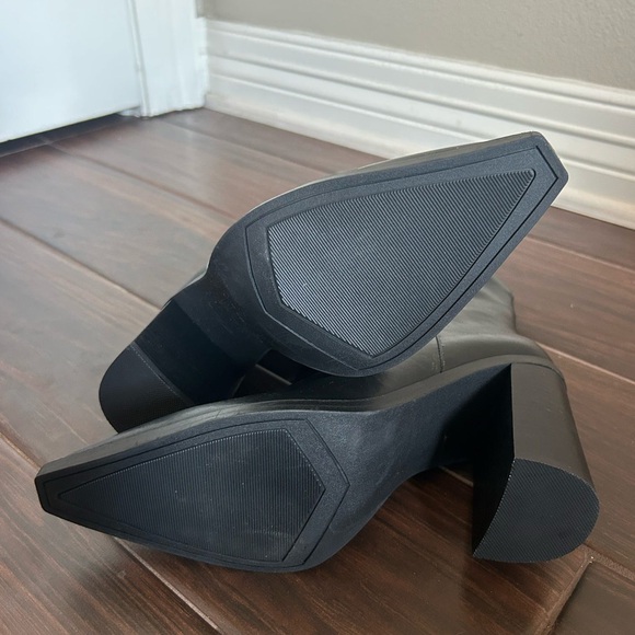 NEW Steve Madden Silvee Black Leather Snip Toe Block Heel Side‎ Zip Boots 9.5 - Picture 6 of 8